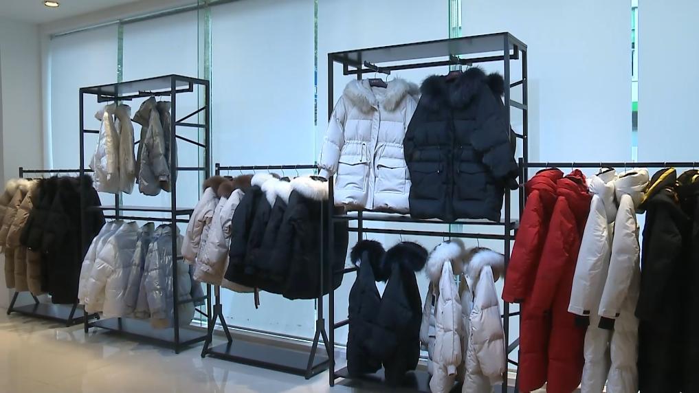 羽絨服“假絨”亂象調(diào)查